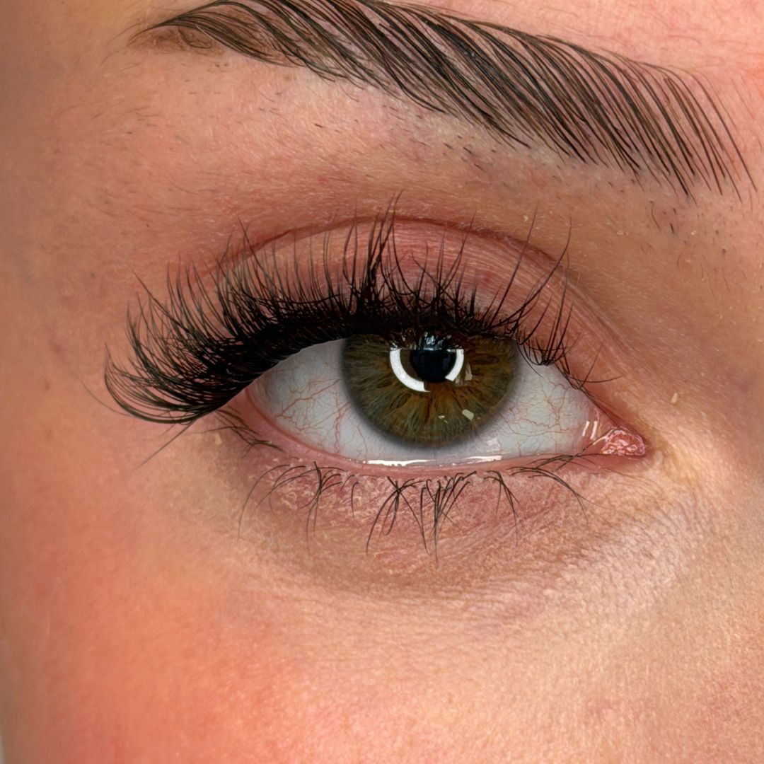 FAUX-CILS PURE PRÉ-COLLÉS